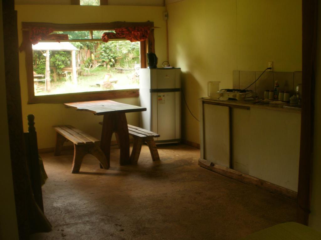 Cabañas Moenga Hanga Roa Habitación foto